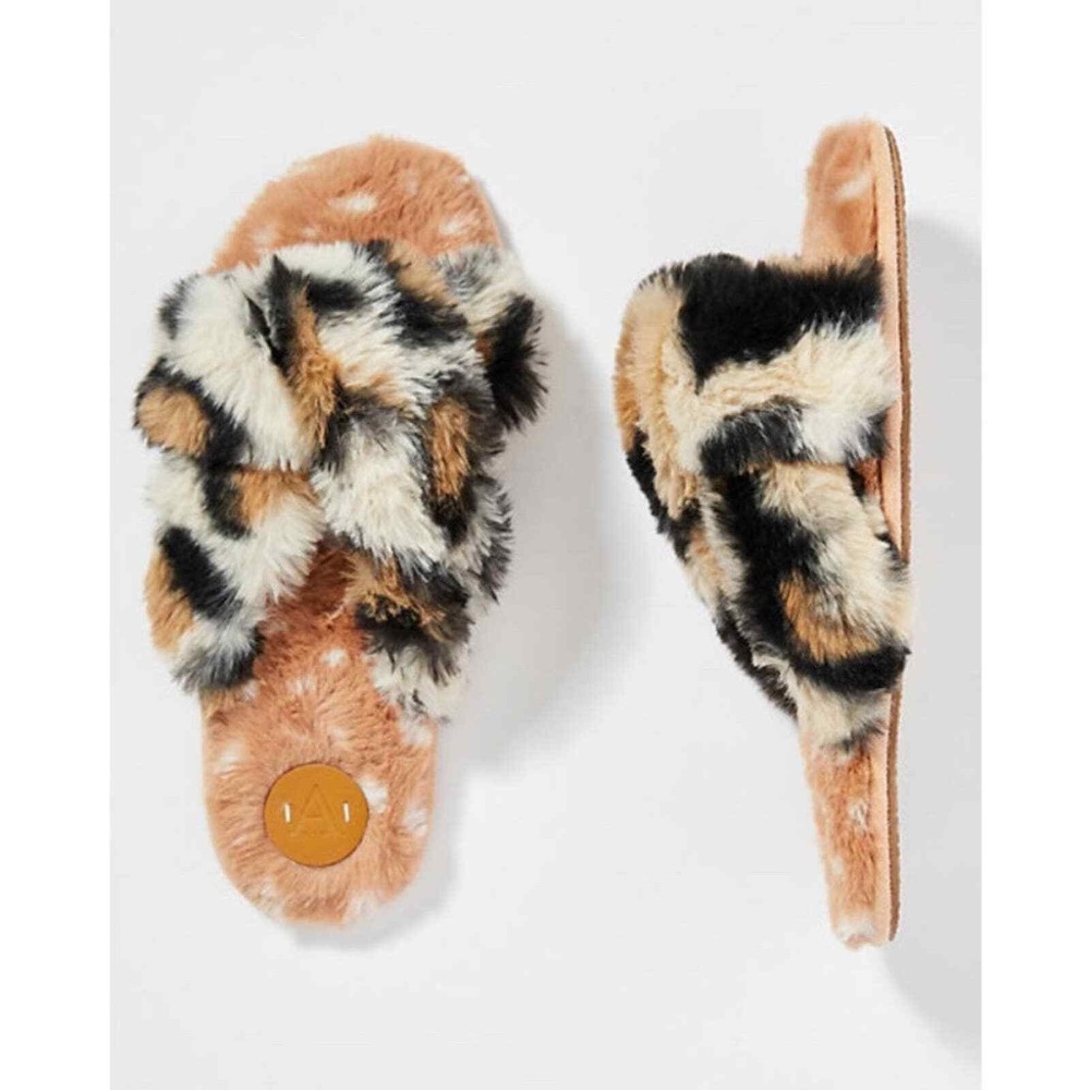 ANTHROPOLOGIE Fownes Lexie Leopard Plush Faux Fur Slippers Size M/L - Picture 2 of 7